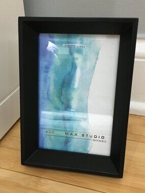Brand New Max Studio Black 4x6” Picture Fram